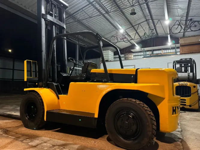 Empilhadeira Hyster 7ton Gás 6 cilindros
