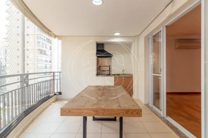 APTO 3 SUÍTES - VARANDA GOURMET - AO LADO DO METRÔ - COND. VIVAI MOEMA