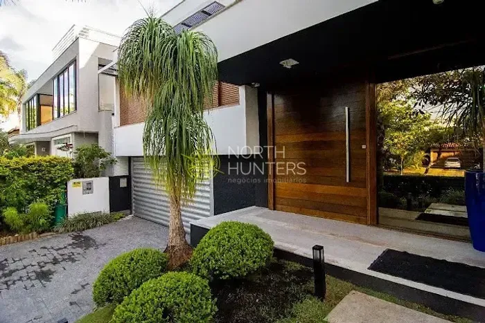 Casa para temporada em Jurerê Internacional, Florianópolis 5 dormitórios.