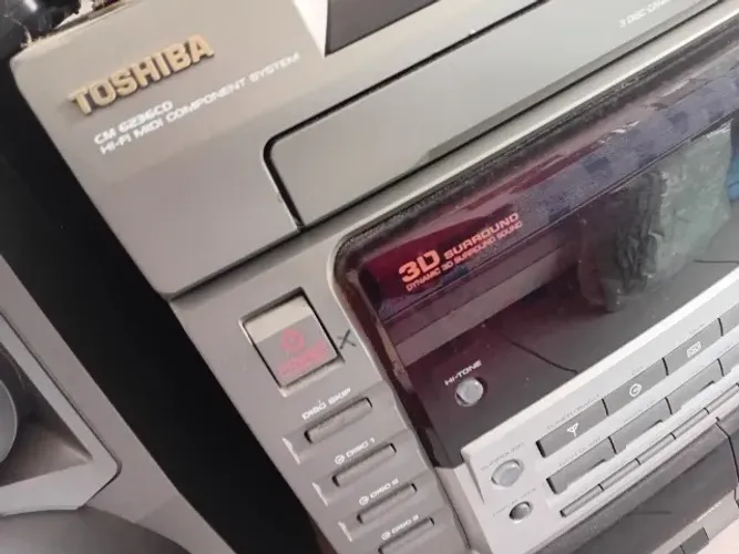 Aparelho de som Toshiba potente com auxiliar RCA funcionando