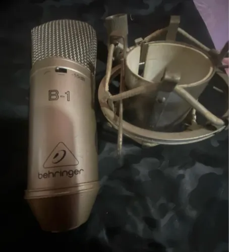 Microfone behringer B1 + suporte