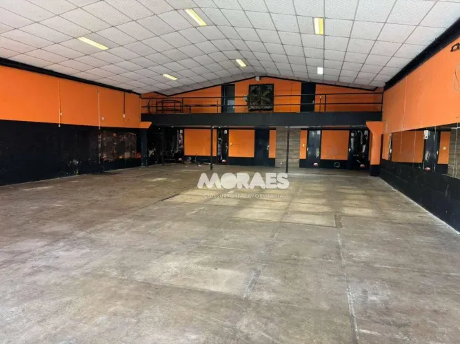 Salão para alugar, 400 m² por R$ 5.800/mês - Jardim Redentor - Bauru/SP