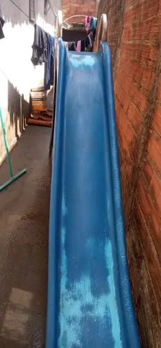 Escorregador infantil