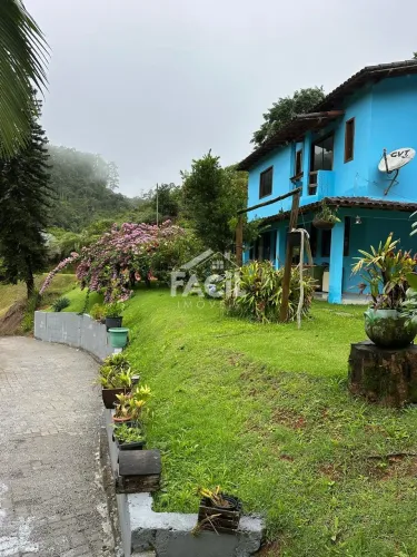 Sitio em Santa Tereza - Porteira Fechada