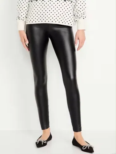 Calça em vinil OLD NAVY tam XG 