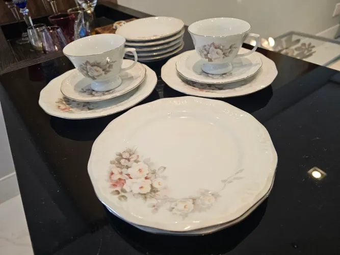 Porcelana chá  antiga Schmidt flores clássicas