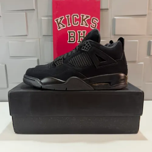 Air Jordan 4 Black Cat - Tamanho 43