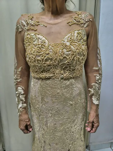 Vestido de Festa Longo Dourado Champagne - Bordado com Pérolas