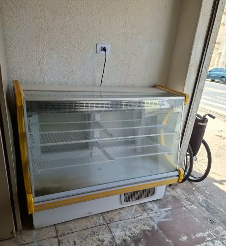 Vendo expositor gelando excelente