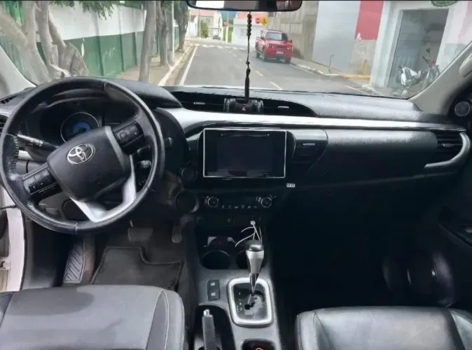 Toyota Hilux CD SRX 4X4 2.8 TDI 16V Diesel Aut. 2018