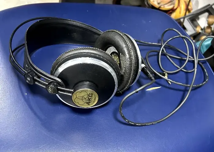 Fone AKG K271 Studio