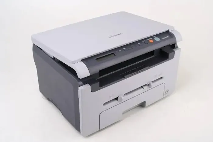 Impressora laser multifuncional Samsung SCX 4200 (Somente 500,00)
