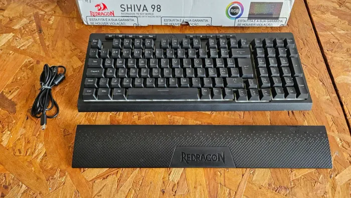 Teclado Gamer Redragon Shiva 98 RGB