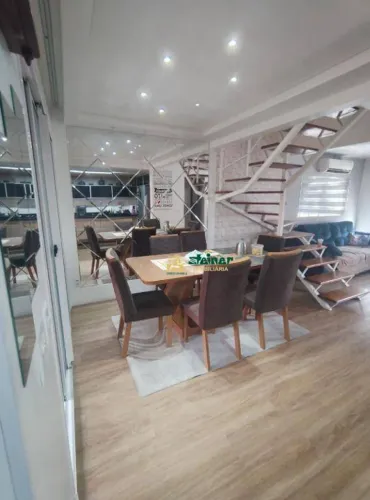 Sobrado com 3 dormitórios à venda, 100 m² por R$ 1.290.000,00 - Parque Renato Maia - Guaru