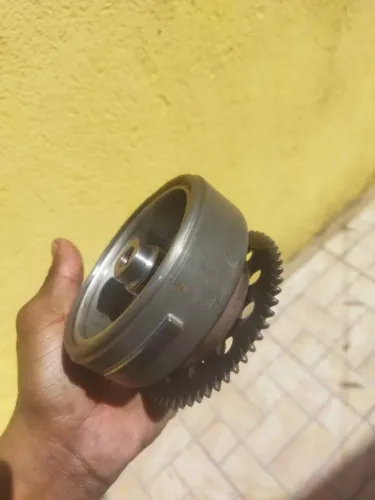 VOLANTE DO MAGNETO+PLACA DE PARTIDA SUZUKI YES 125