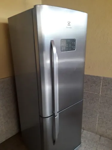 Geladeira Electrolux Inverter DB53X Inox