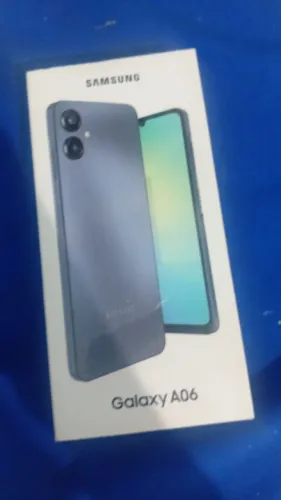 estou vendendo esse celular por 800 que quiser galaxy.06 muito bom de uso tenho dou com