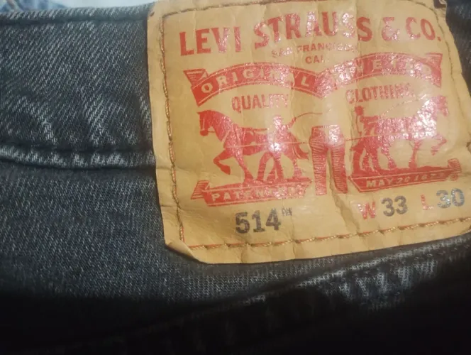 Calça Levis original em perfeito estado