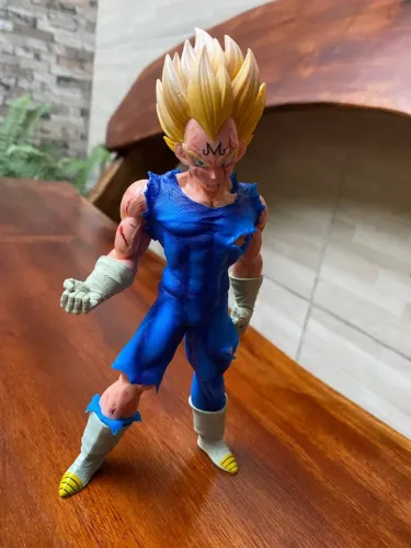 Action Figure Dragon Ball - Vegeta Majin 20cm