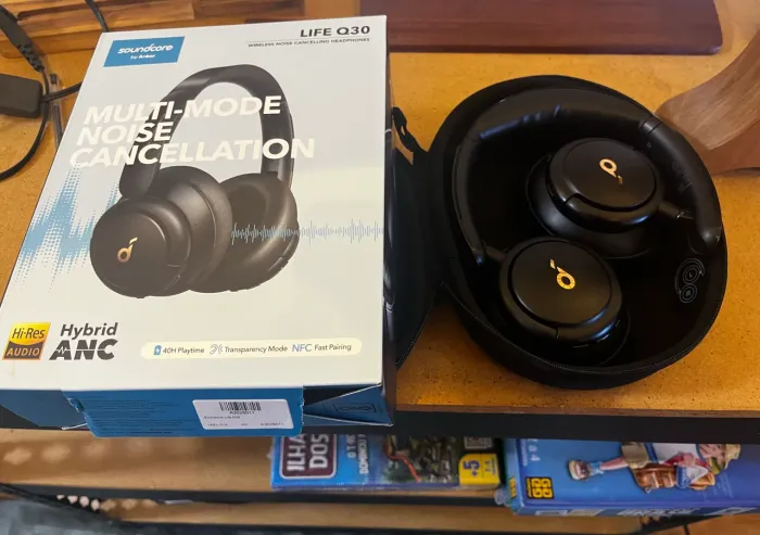 fone de ouvido bluetooth anker soundcore life q30 com anc e até 50 horas de bateria