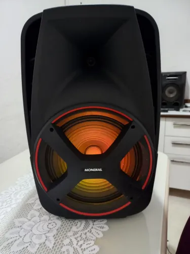 Caixa amplificada Mondial 550w filé 
