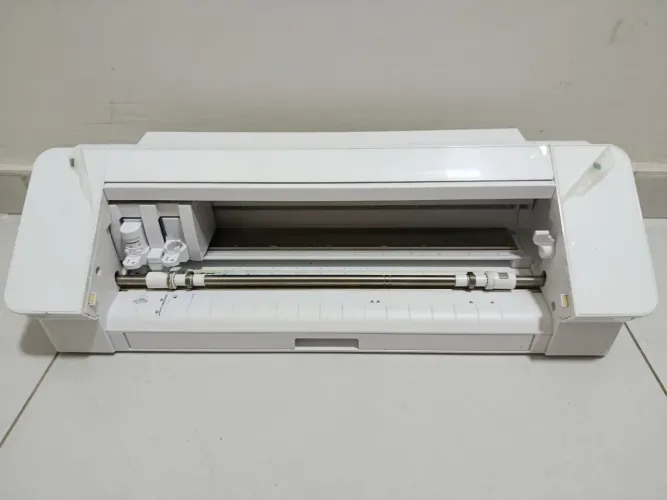 Máquina de corte Silhouette Cameo 4