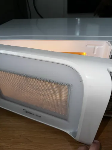 Microondas Midea 20L