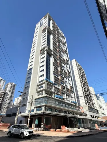 Centro comercial para aluguel com 430 metros quadrados em Setor Bueno - Goiânia - GO