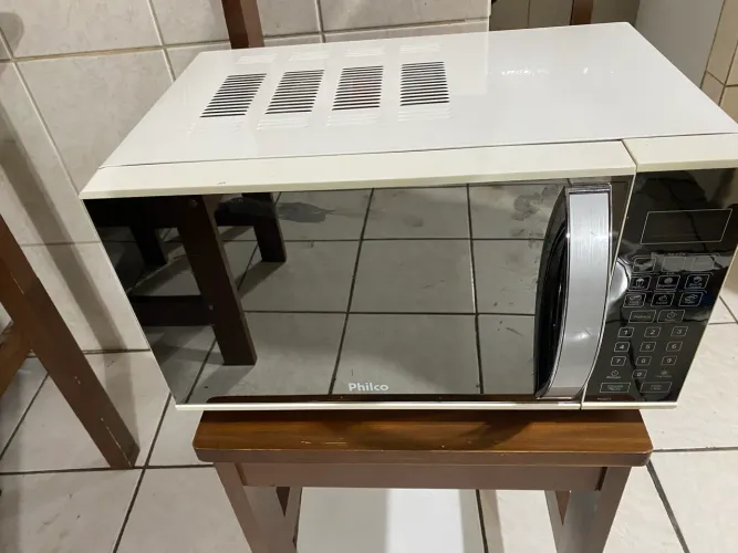 Microondas Philco 21L 220v