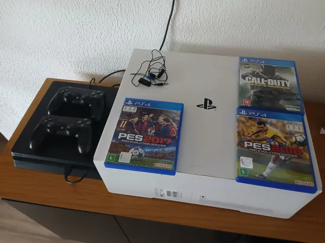 Ps4 slim 1TB 2 controles 