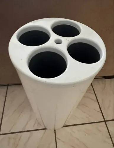 Lixeira p/ copos descartável 