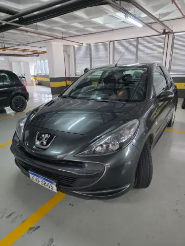 Peugeot 207 XR 1.4 Flex 8V 3P 2009