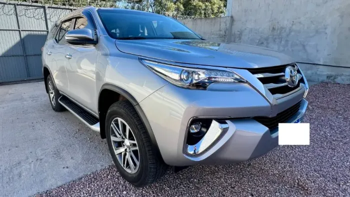 Toyota Hilux SW4 SRX 4X4 2.8 TDI 16V Dies. Aut. 2019