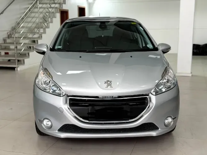 Peugeot 208 Griffe 1.6 Flex 16V 5P Aut. 2014