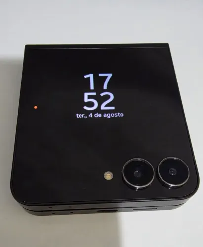 Vendo Galaxy Z Flip 7 FE Preto 8gb 128gb