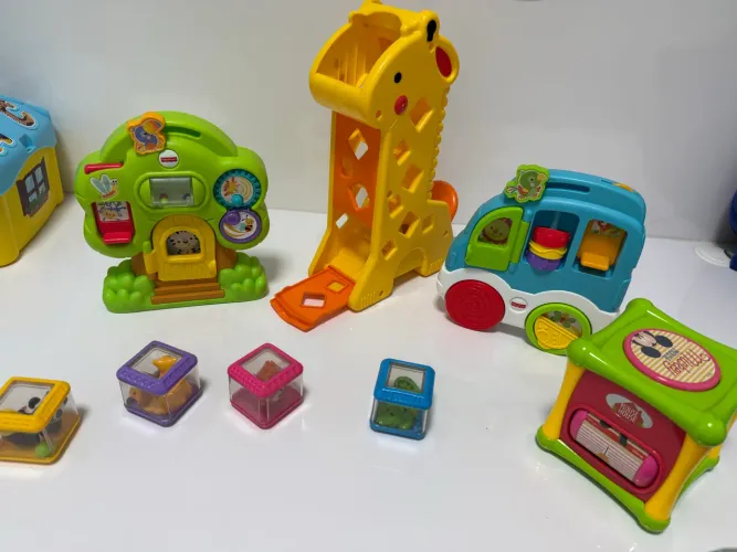 Kit brinquedos bebê Fisher price novos 