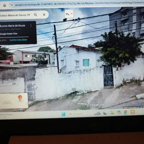 Terreno com casas 304,5 metros. Derrubar e fazer pretinho ou galpão