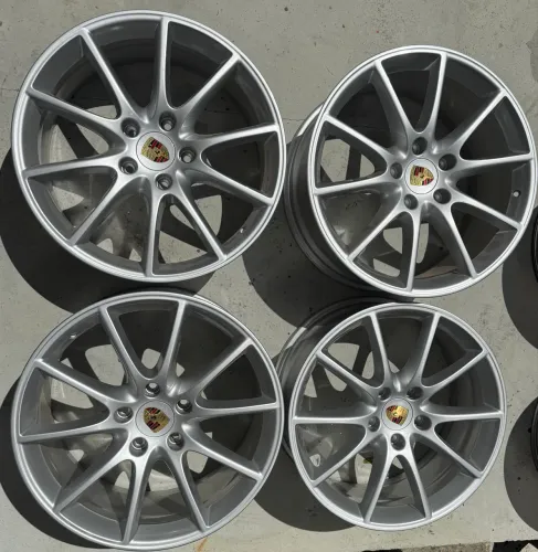 Aro 20 porsche by BBS original 5x130 duas talas 