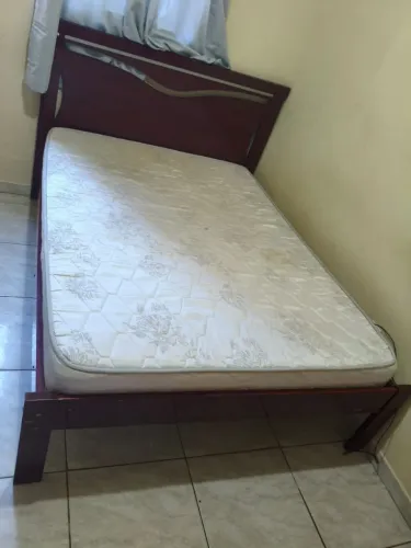 Cama casal com colchão ortocrin