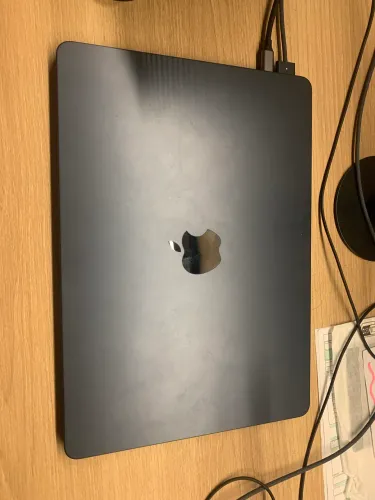 MacBook Air M5 Usado