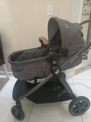 Carrinho maxcosi Moisés
