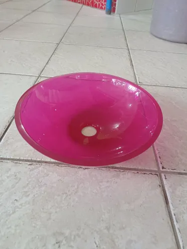 Cuba de apoio rosa redonda em resina 35,5 cm