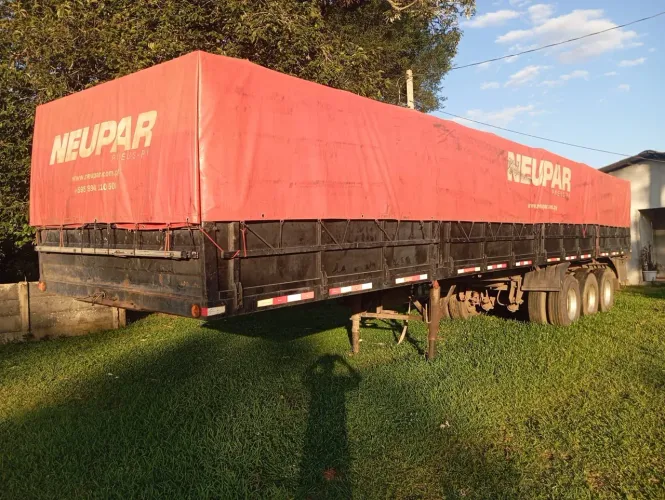 Carreta graneleira pastre 1992 R$30.000