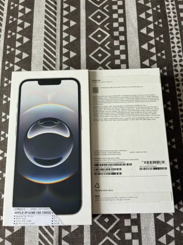 iPhone 16e