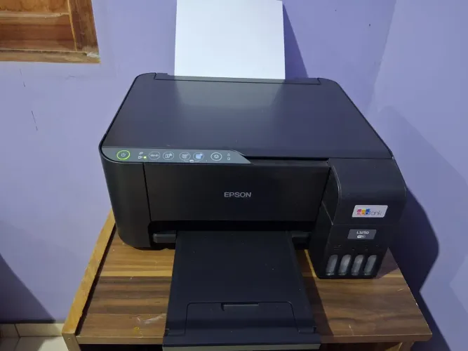 Impressora Epson L3250 funcionando perfeitamente