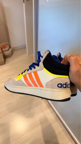Adidas hoops mid classic