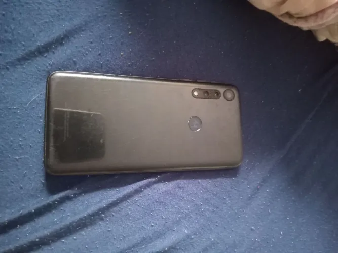 Celular semi novo troco por video game a partir de ps2
