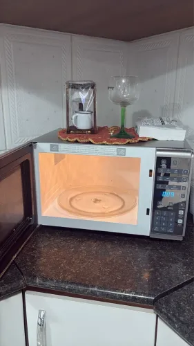 Micro-ondas Electrolux 40L Espelhado