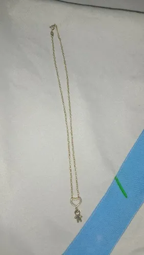 Vende-se um cordão+pingente da magold 