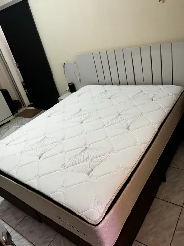Cama Queen